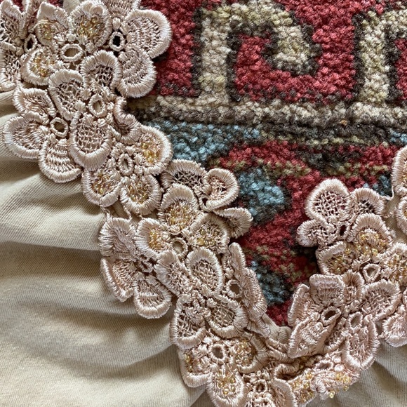 Jennifer Lopez Halter Top - Picture 5 of 8